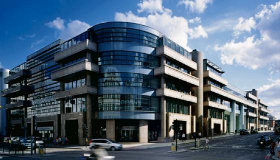 10 Queen Street Place, London, USA